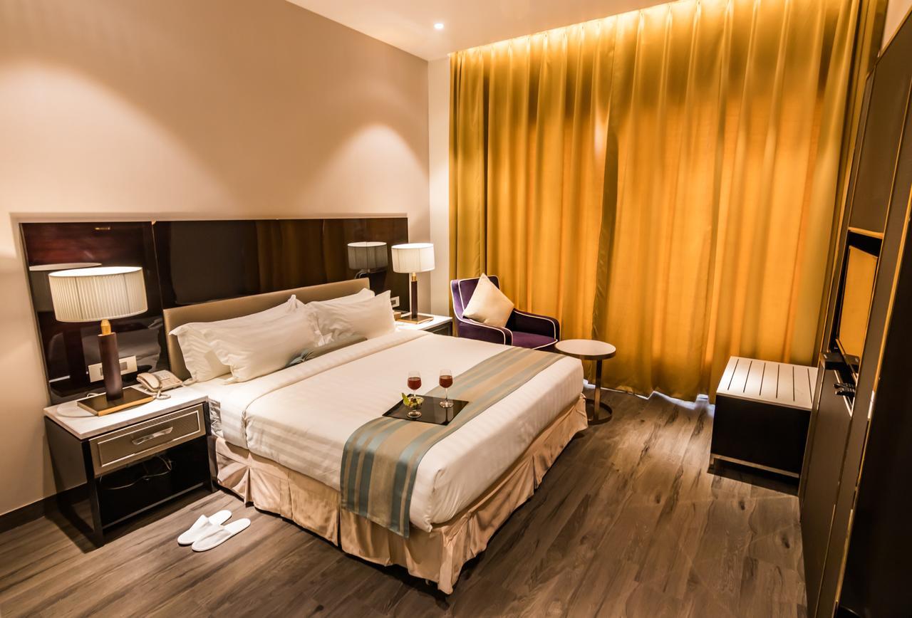 Amara Gateway Hotel 莫拉达巴德 外观 照片