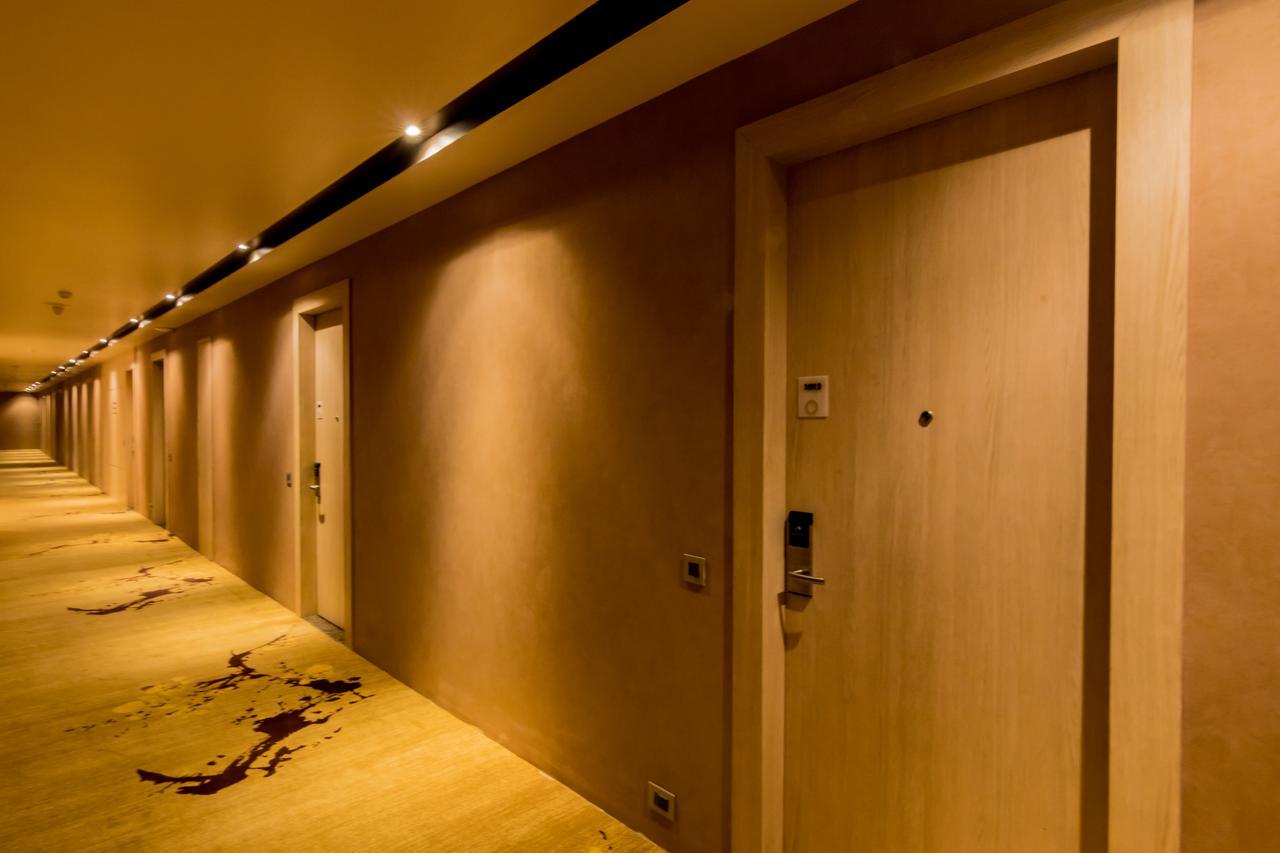 Amara Gateway Hotel 莫拉达巴德 外观 照片
